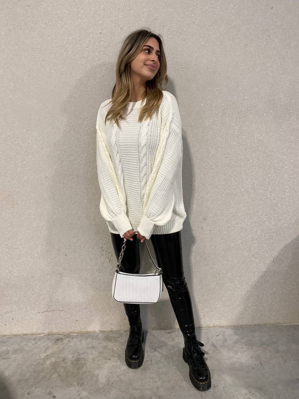 Oversized sweater wit