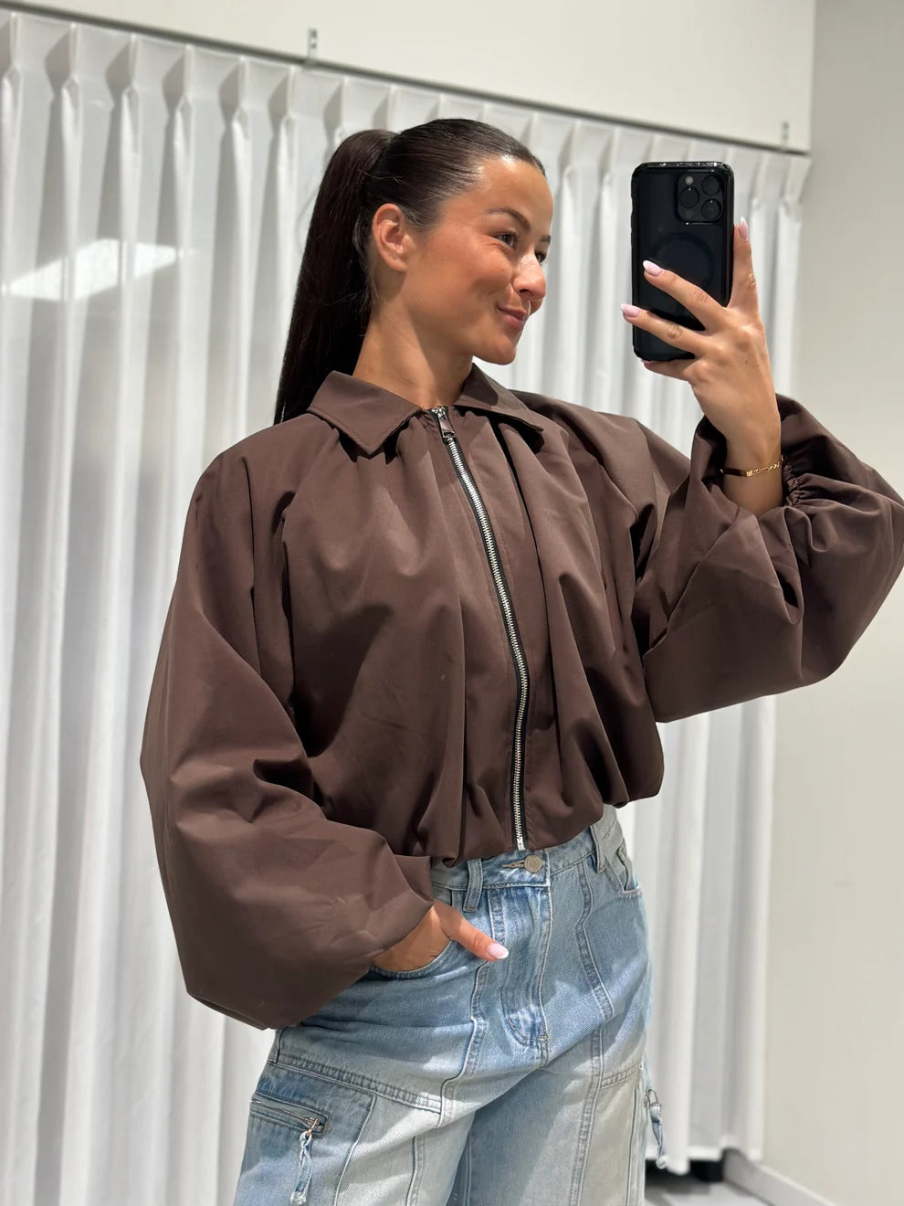 Volume jacket