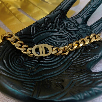 Belle bracelet gold